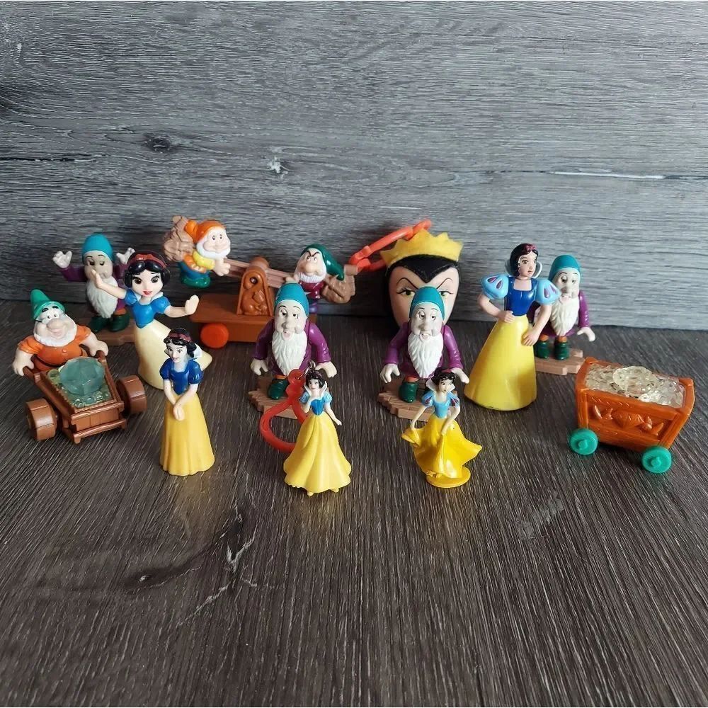 Disney Snow White Toy Figure Lot